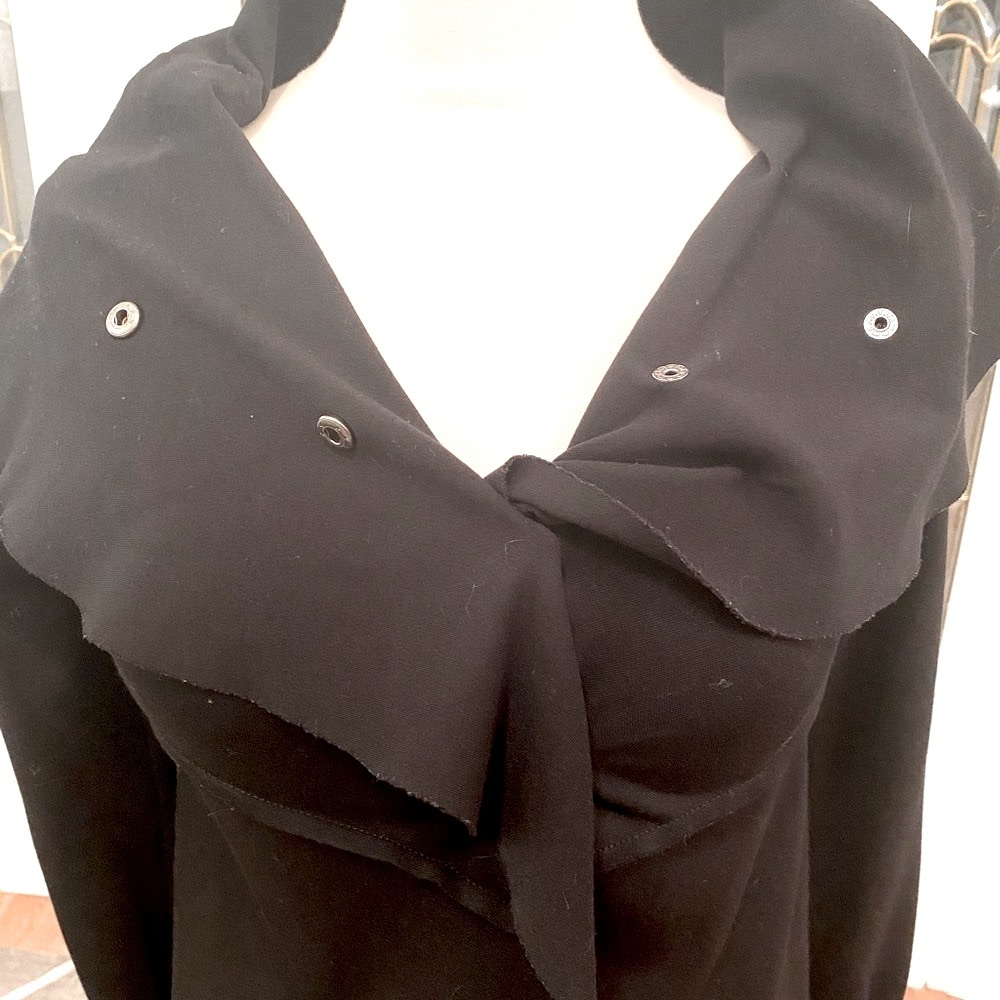 5$‼️KENSIE LIKE NEW LIGHTWEIGHT SWEATER